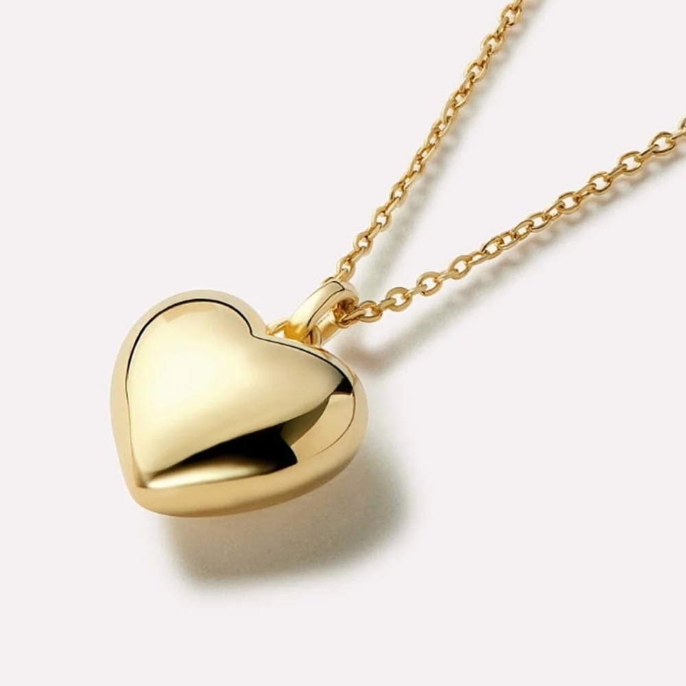 Gold Heart Pendant Necklace